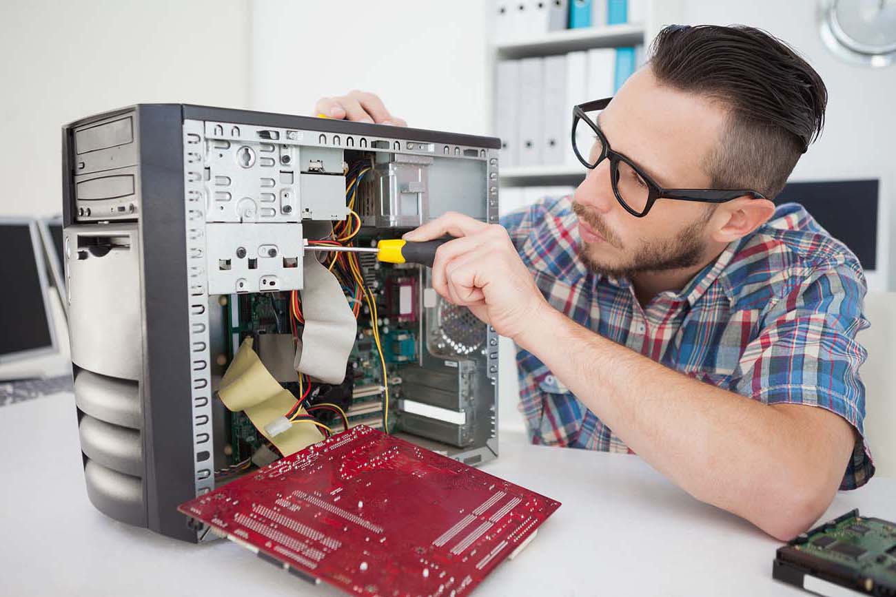Мастер по ремонту компьютеров в Правобережном округе